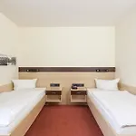 فندق Mit-mensch 3*