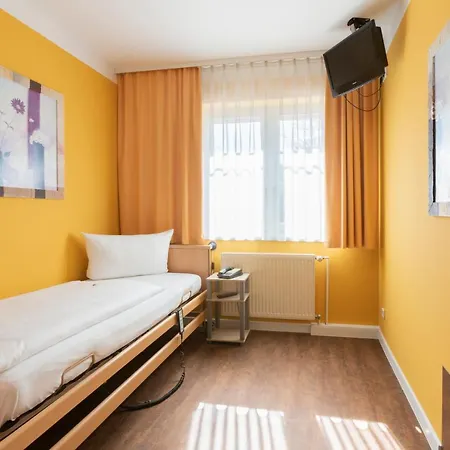 Mit-mensch מלון ברלין