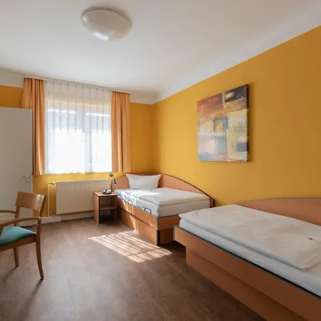 Mit-mensch מלון 3*