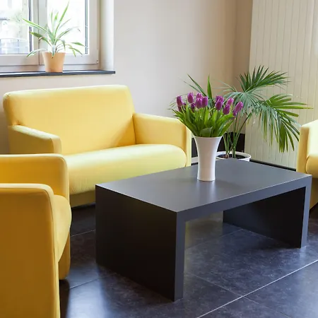 Mit-mensch ברלין