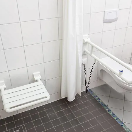 Mit-mensch Hotel 3*