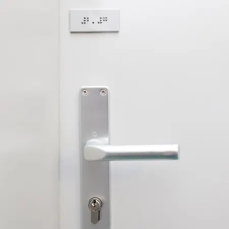 מלון Mit-mensch 3*