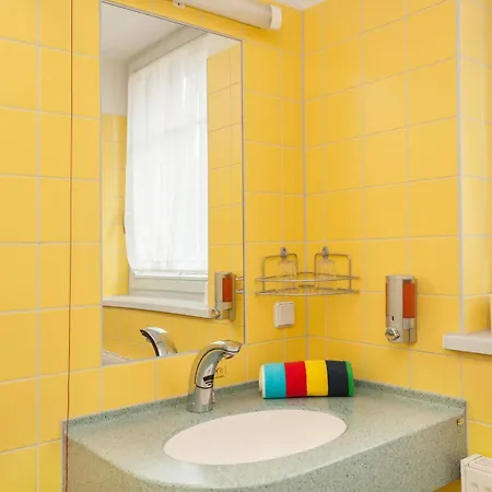 Mit-mensch Hotel 3*