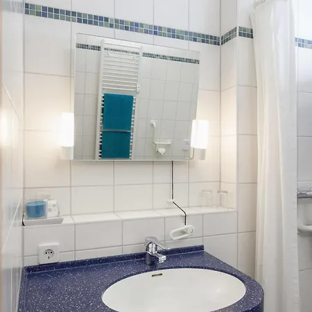 Mit-mensch Hotel 3*