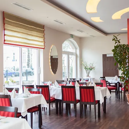 Mit-mensch Hotel
